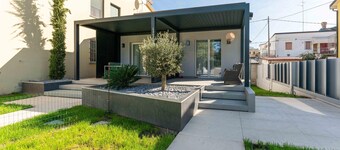 LUXURY TWO-ROOM APARTMENT A FEW STEPS FROM THE SEA AND THE PEDESTRIAN CENTER