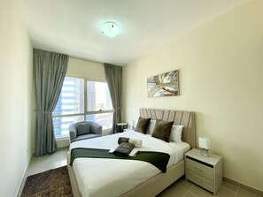 Classic Apartment | 1 bedroom, iron/ironing board, free WiFi - Marco Polo - Charming & Vibrant Apartment in JLT (Dubai)