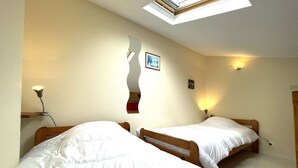 Room - Cozy 2-Room House, Mezzanine, Pool, Tennis, 200m from Sea - Bretignolles-sur-Mer (Bretignolles-sur-Mer)