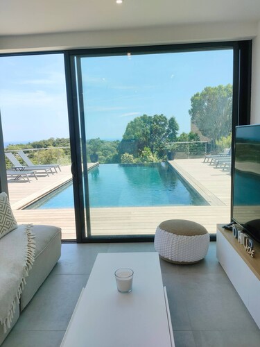 Rostolana by Pinarello Villa Services