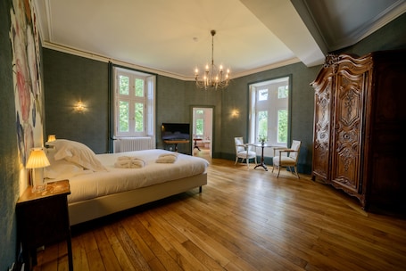 Ropa de cama de alta calidad, insonorización y wifi gratis