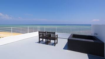 302 Star | Balcony view