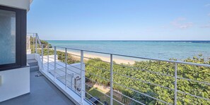 Luxury-Zweibettzimmer, Nichtraucher (301 Wave) | Pillowtop-Betten, laptopgeeigneter Arbeitsplatz, kostenloses WLAN