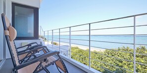 Phòng 2 giường đơn Cao cấp, không hút thuốc (301 Wave) | Hiên