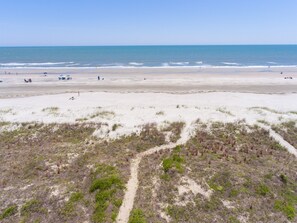On the beach - Hobie’s Hangout, Isle of Palms Beach Front (Isle of Palms)