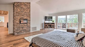 3 bedrooms, WiFi, bed sheets