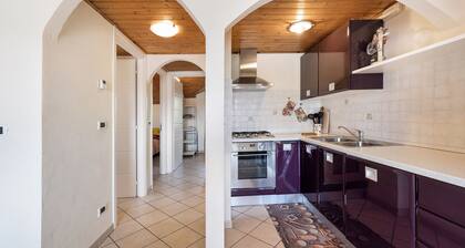 Holiday Apartment "La Casa di Lady" with Sea View, Terrace & Wi-Fi