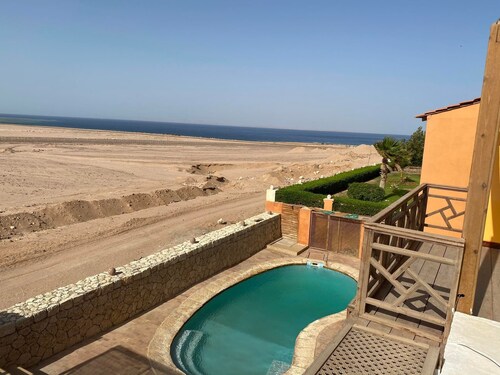 Charming Villa facing the Sea of National Park