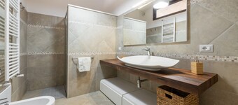 Holiday Home 'Villa Eleonora Residence App To 4' with Shared Pool, Wi-Fi