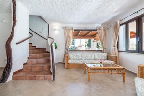 TV, fireplace, table tennis