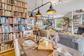 Dining - City Heights View with Rooftop Garden & Views (Norwich)