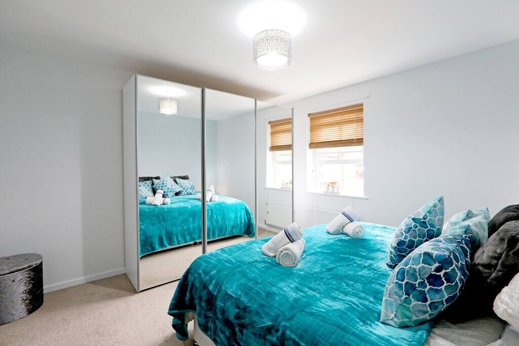 2 bedrooms, iron/ironing board, travel cot, free WiFi