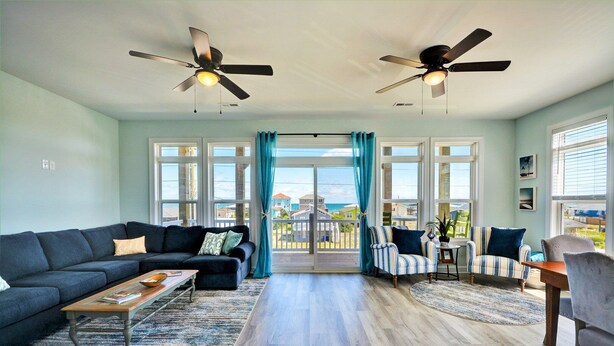 Unclassified image, 1 of 46, button - Knot Salty: Ocean-view 4-bedroom for up to 11 in North Topsail Beach. (North Topsail Beach)