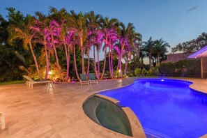 A heated pool - 702 Managed By Brampton Park (Boynton Beach)