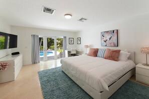 5 dormitorios, tabla de planchar con plancha, cuna de viaje y wifi