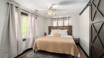 3 bedrooms, free WiFi, bed sheets