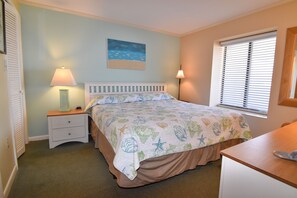 1 bedroom, free WiFi, bed sheets, alarm clocks
