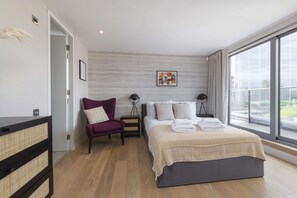 No.1 Treveris Street by Stayo | 2 bedrooms, iron/ironing board, free cribs/infant beds, free WiFi