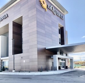 Exterior - La Quinta Inn & Suites by Wyndham Denver Parker (Parker)