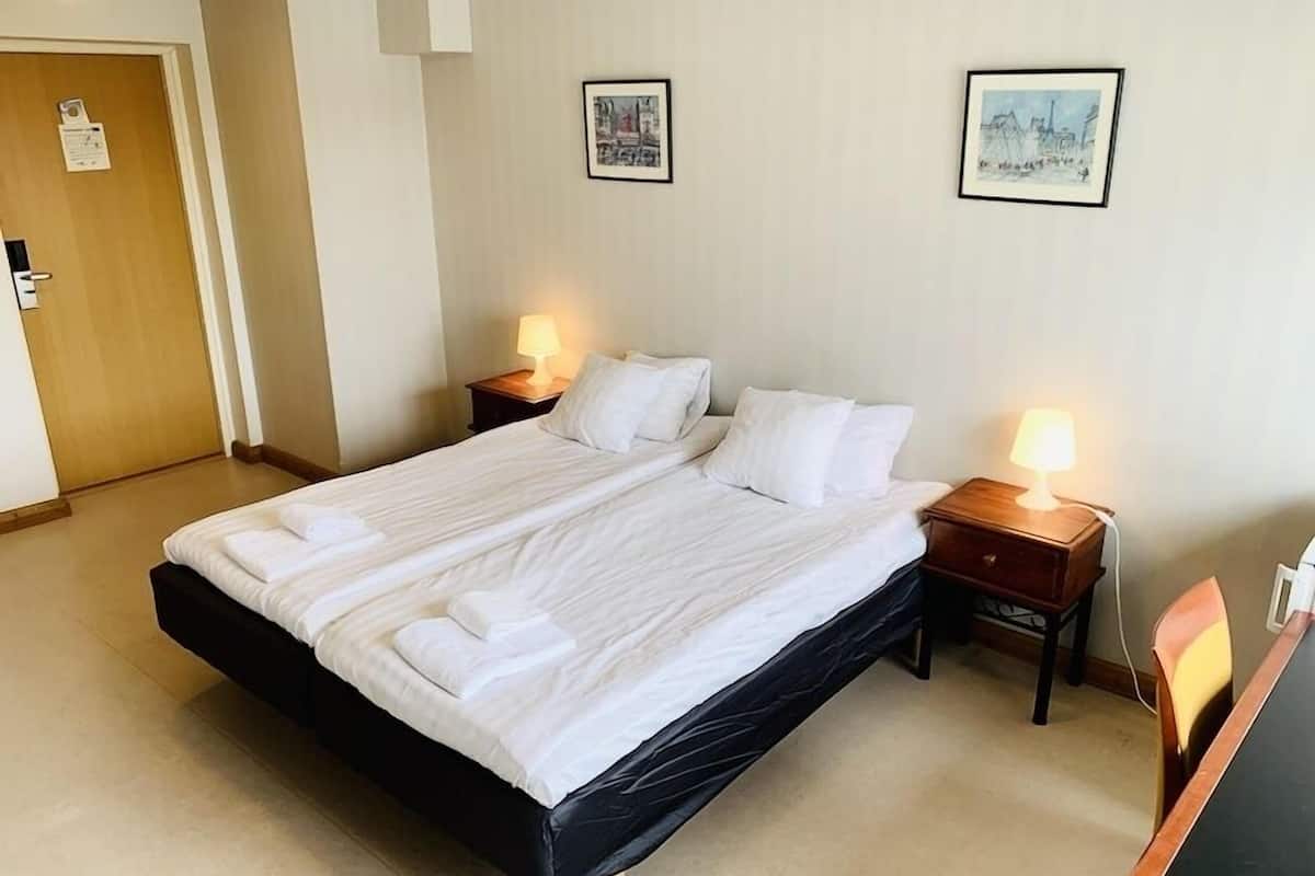 Desk, free WiFi, bed sheets