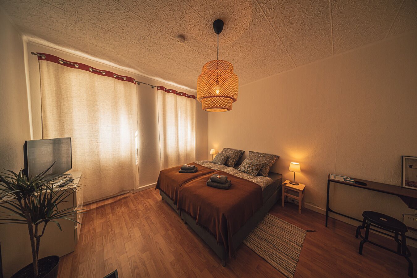 1 Schlafzimmer, Schreibtisch, Bügeleisen/Bügelbrett, kostenloses WLAN