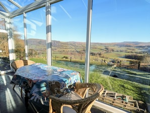 Cottage | Balcony - Ty Twmp / Tump Cottage (Brecon)