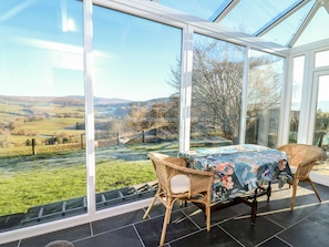 Cottage | Balcony - Ty Twmp / Tump Cottage (Brecon)