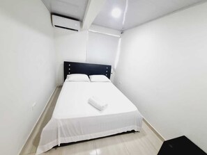 家庭公寓, 2 间卧室, 转角 | 2 多间卧室、免费 WiFi、床单