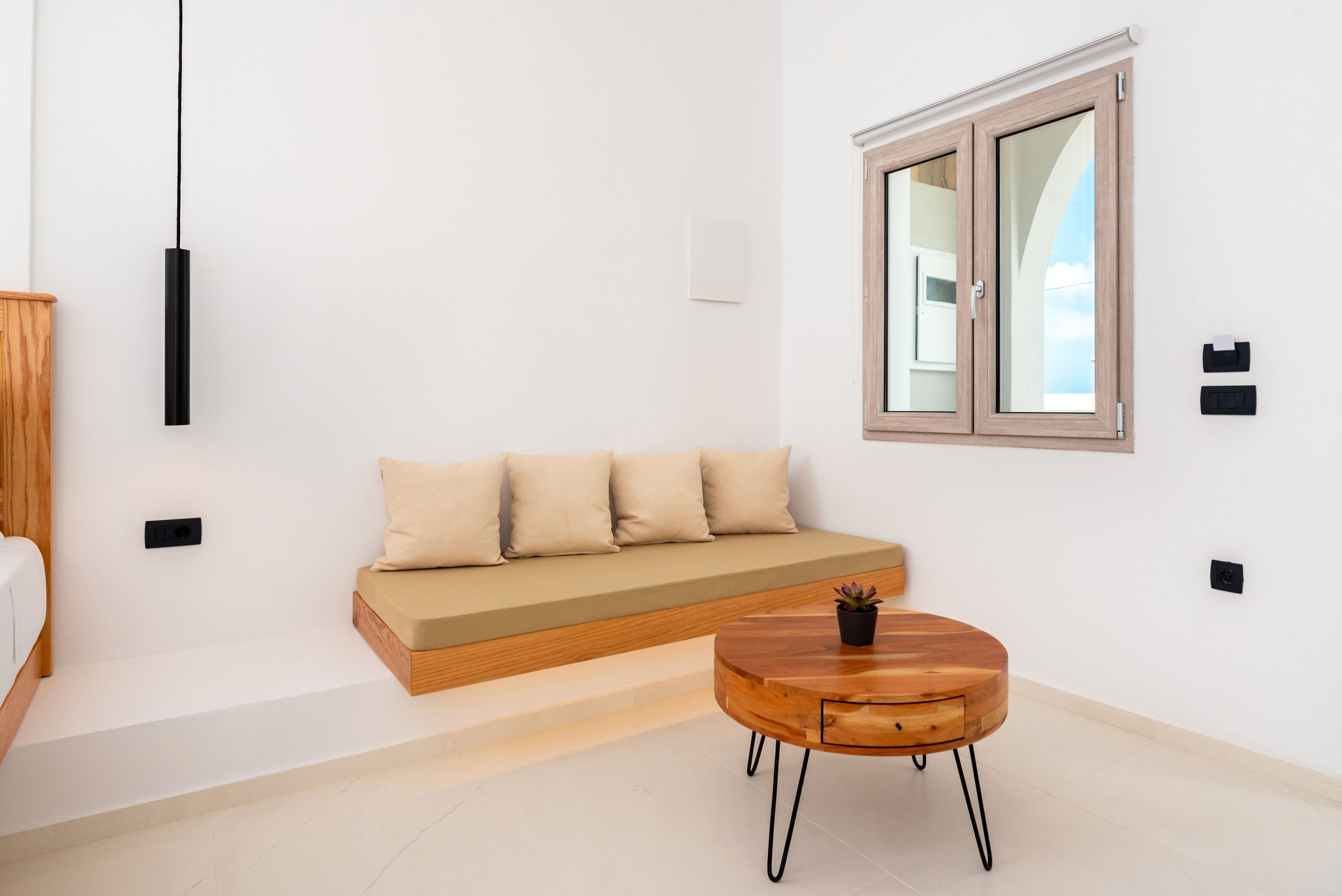 Elegant Suite | Living room