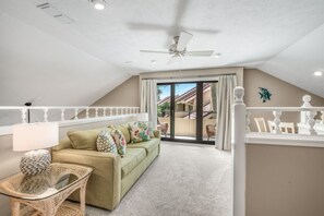 TV - 3BD Villa Sandestin Resort, Golf Cart Included (Destin)