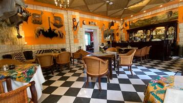 Bar (in der Unterkunft)