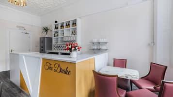 Bar (på overnatningsstedet)