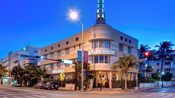 Exterior - Essex House (Miami Beach)