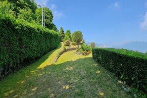 Khuôn viên nơi lưu trú