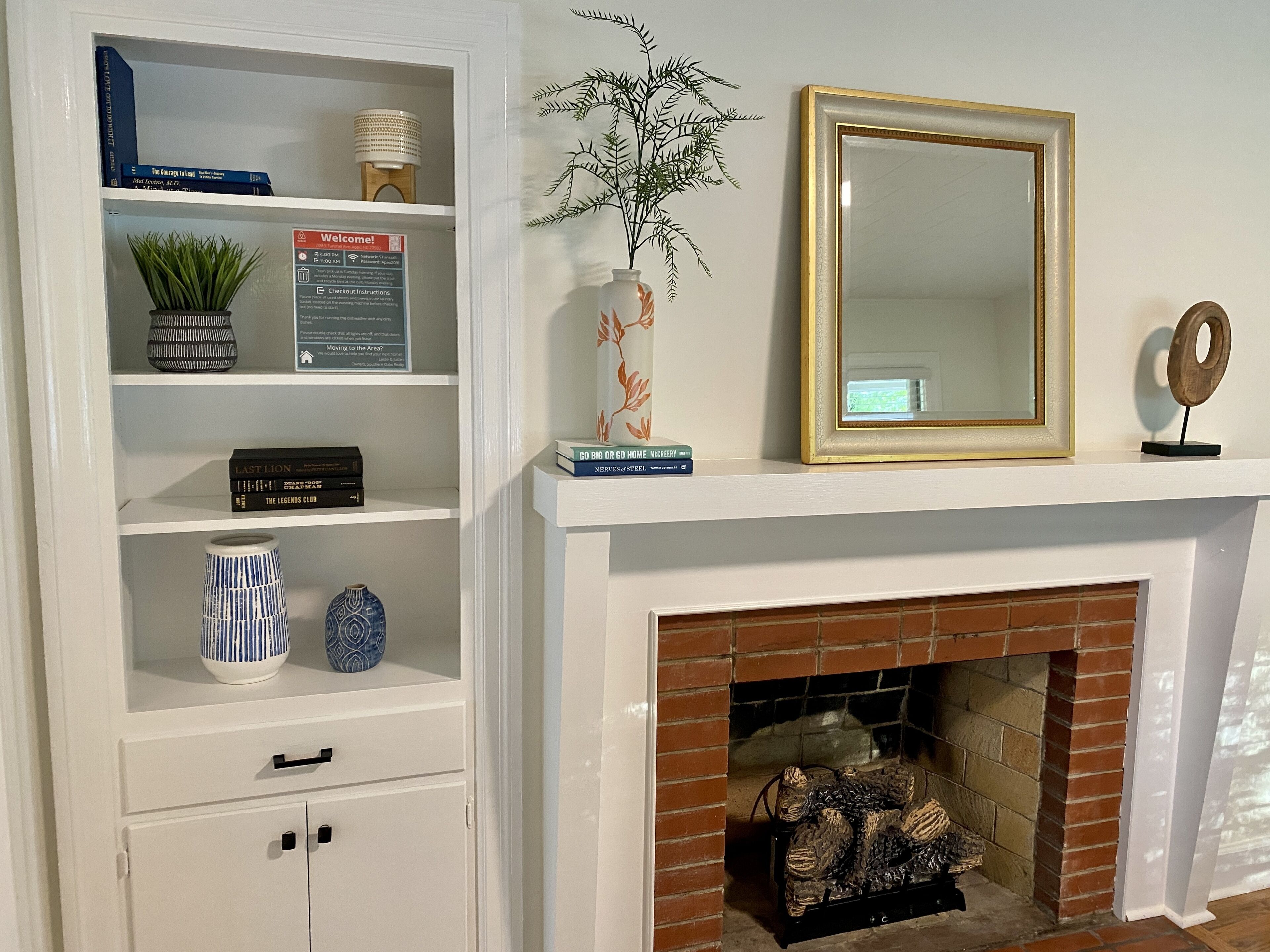 Updated 2-bedroom Ranch in Downtown Apex