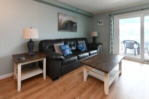 TV - Ocean view, 2 BR Condo in Garden City with Pool! Beach House 304 (Garden City)