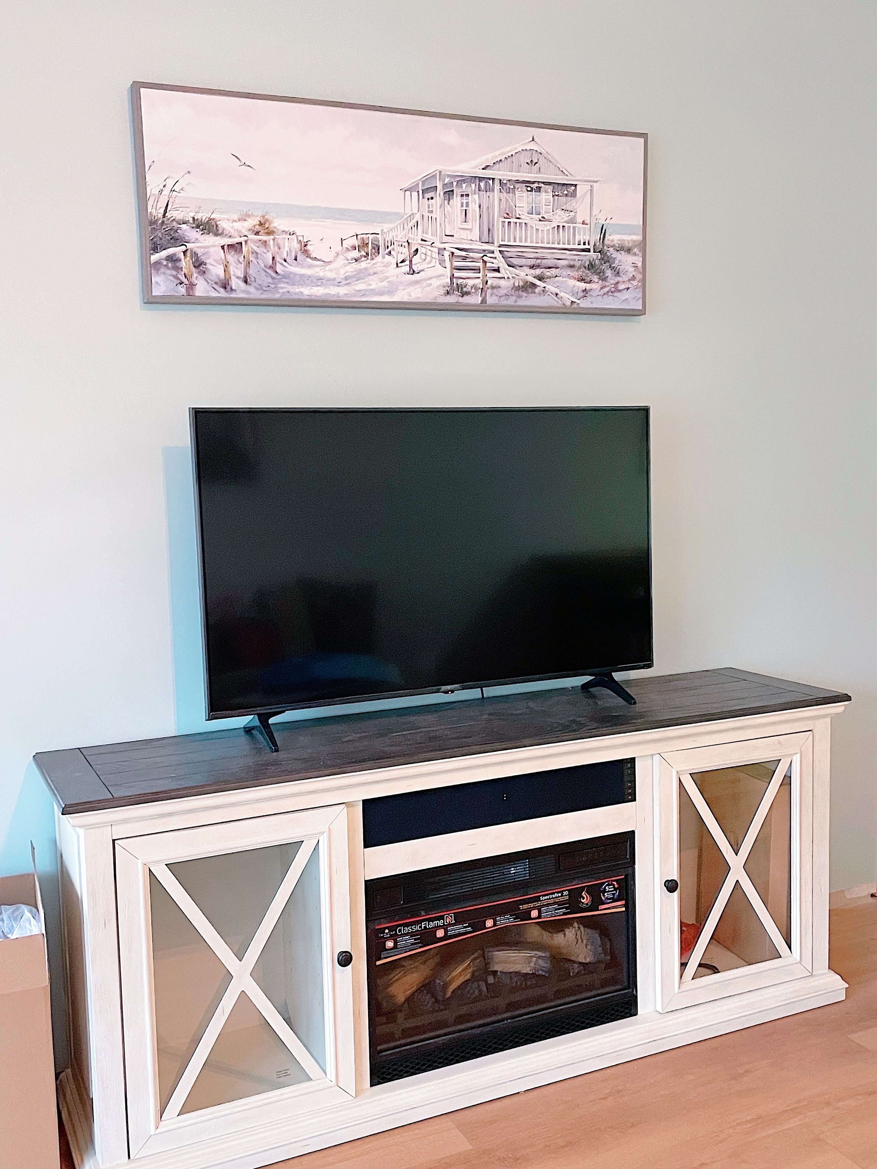 Book by Jan 31st for 10% Discount - Remodeled Family Home with Cozy Front Porch