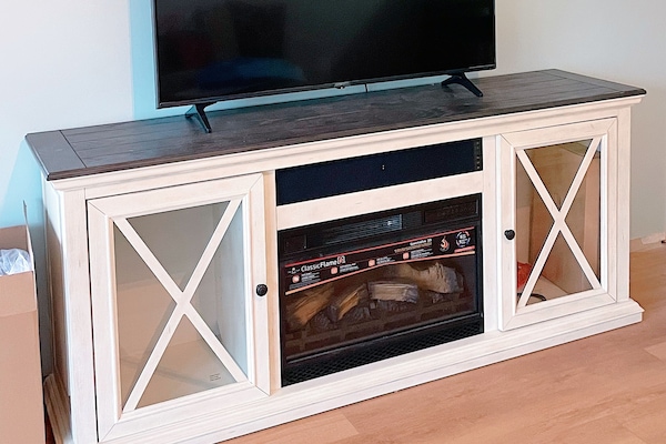 Gas fireplace and Smart TV