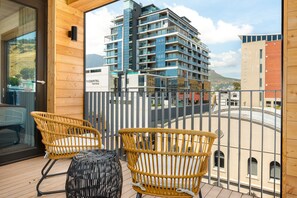 Classic-Apartment | Badezimmer | Dusche, Haartrockner, Handtücher