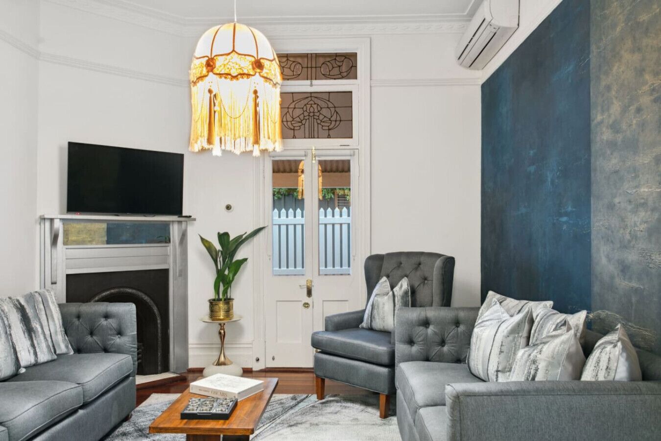 تلفزيون، برامج وأفلام نتفليكس، خدمات بث