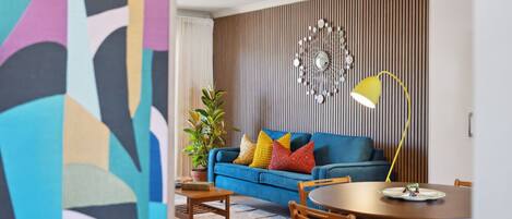 Una Smart TV, libros