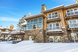 Maison, 5 chambres | Extérieur