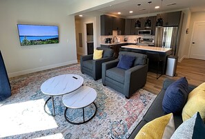 TV, offices - Downtown Two Suite Penthouse 411 (Traverse City)