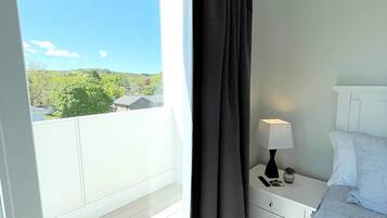 2 makuuhuonetta, silitysrauta/-lauta, Wi-Fi, vuodevaatteet