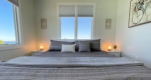 2 bedrooms, iron/ironing board, WiFi, bed sheets - Downtown Two Suite Penthouse 413 (Traverse City)