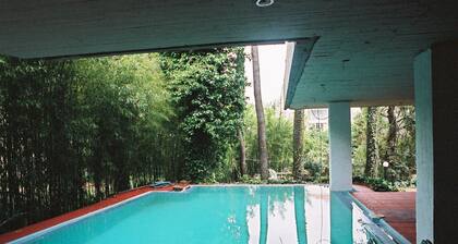 FURNISHED 2 BEDROOM POOL APARTMENT IN UPSCALE RESIDENTIAL AREA