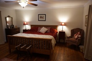 尊荣开间套房 | 熨斗/熨衣板、免费 WiFi