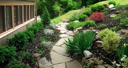 Ledge House Bed & Breakfast