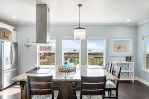 Fridge, microwave, oven, stovetop - Mimosa Cove - Seconds to the beach, beautiful view, loaded with amenities! (Crystal Beach)