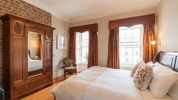 8 bedrooms, Internet, bed sheets